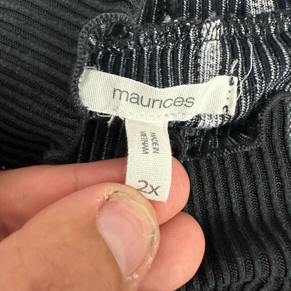 Maurices Womens Plus Size 2X Long Sleeve Black Ribbed Ruffle Neck Grid Print Top - Picture 3 of 5